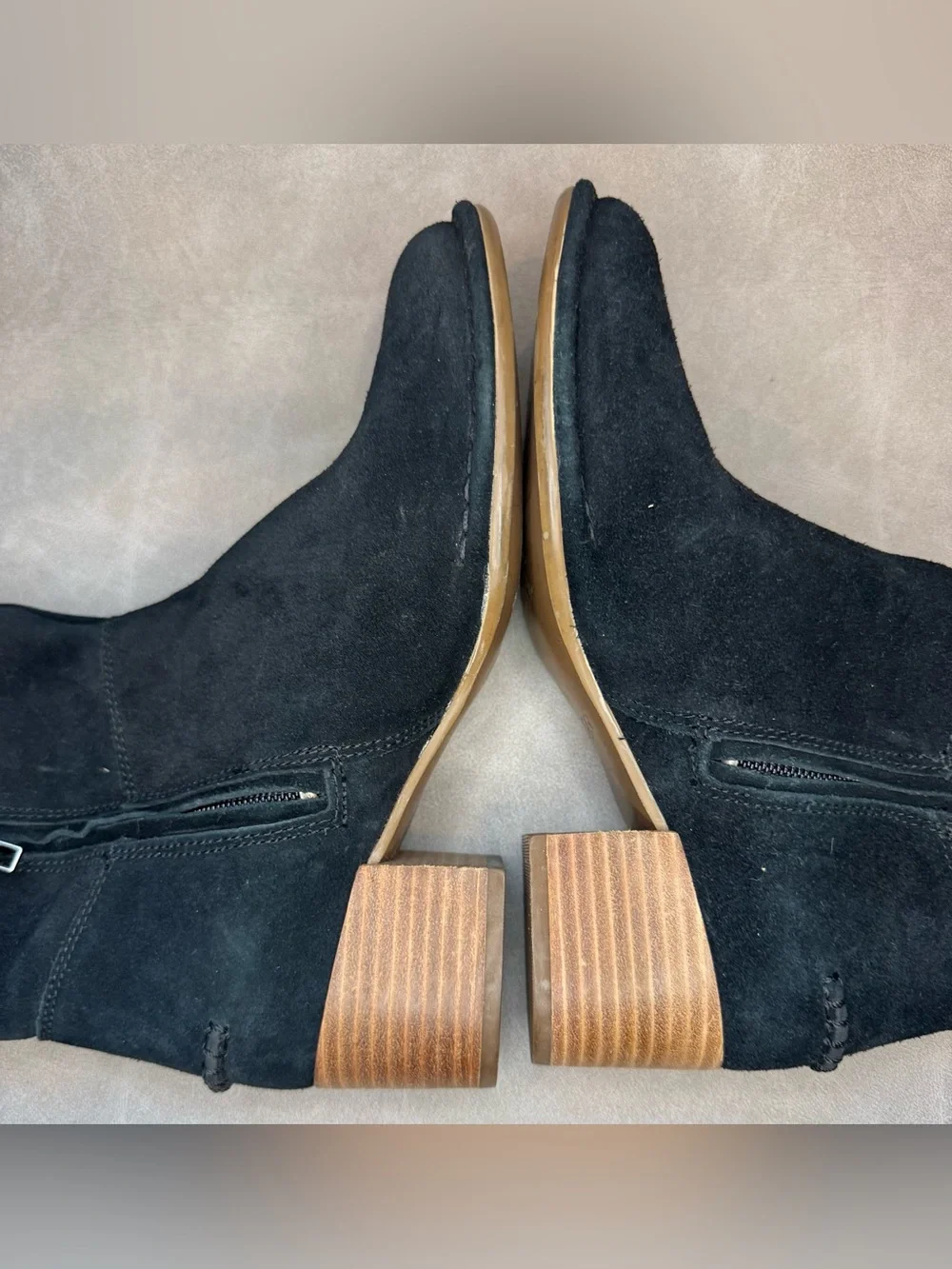 UGG 1104632 Women’s Black Suede Knee High Block Heel Boots Side Zip Size 7